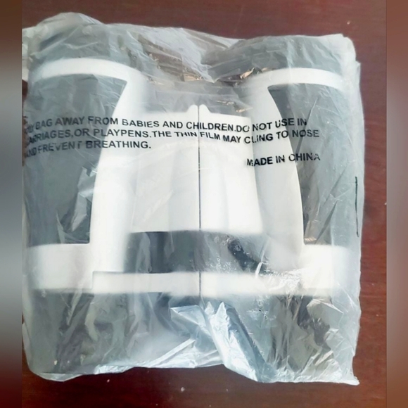 Binoculars - Picture 4 of 5